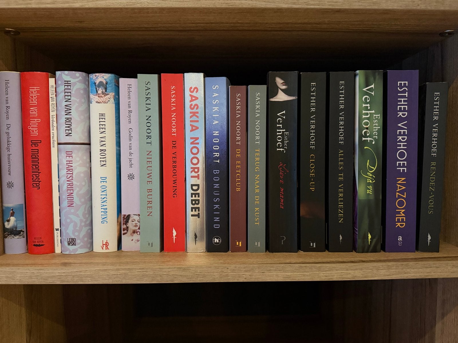 Boeken Heleen van Royen, Esther Verhoef, Saskia Noort, Ophalen of Verzenden, Zo goed als nieuw