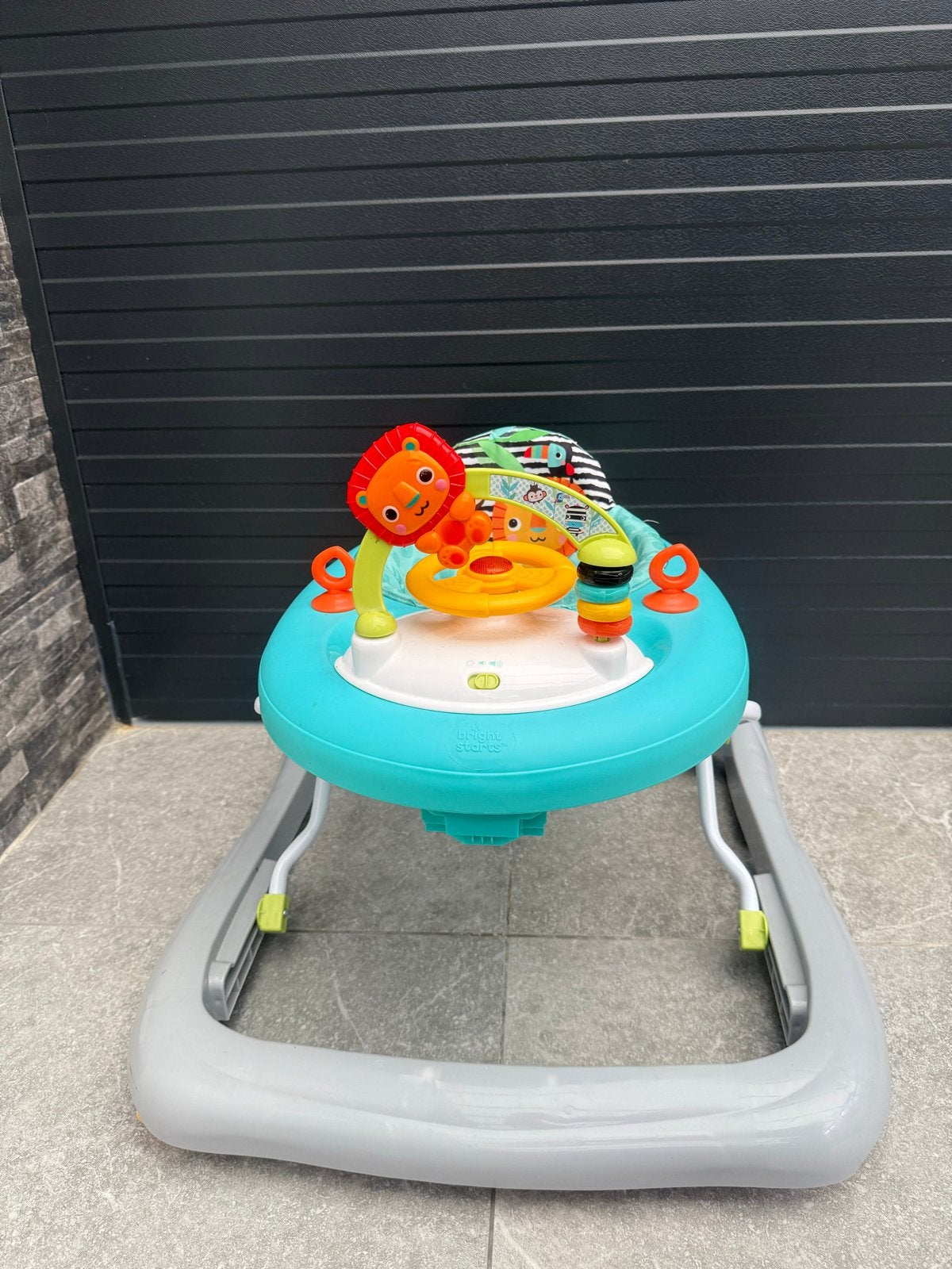 Bright Starts Babyloopstoel - Zo goed als nieuw, Kinderen en Baby's, Speelgoed | Babyspeelgoed, Ophalen, Zo goed als nieuw, Overige typen