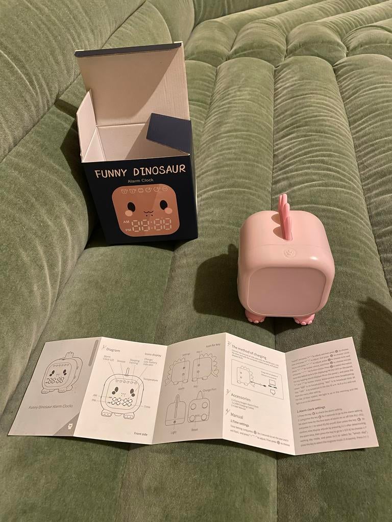 Roze dinosaurus wekker met nachtlampje, Witgoed en Apparatuur, Wekkers, Ophalen of Verzenden, Nieuw, Digitaal