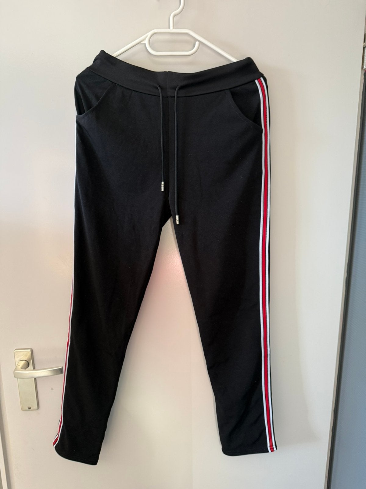 Zwarte broek met streep maat S, Kleding | Dames, Zwart, Ophalen of Verzenden, Zo goed als nieuw, Maat 36 (S)