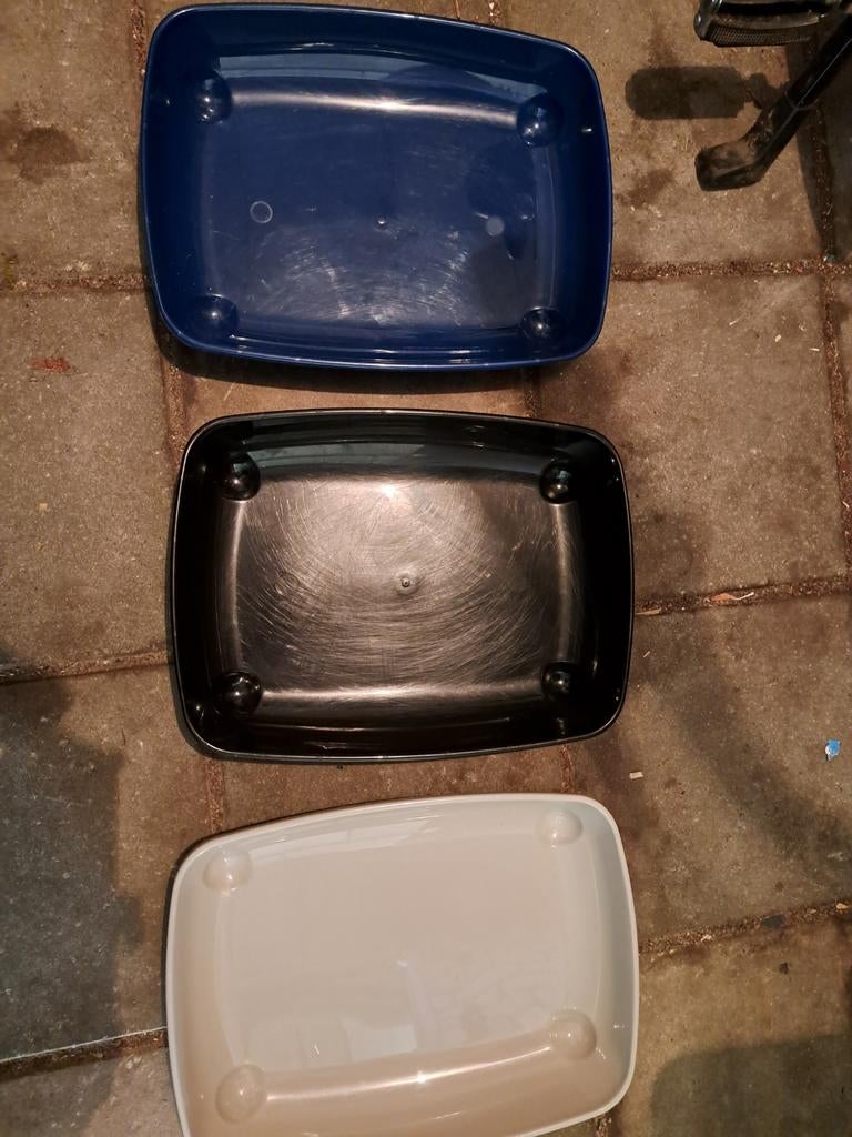 3 kitten kattenbakken., Ophalen