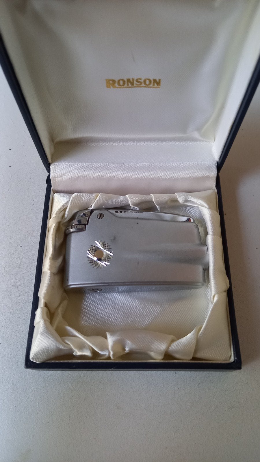 Vintage Ronson aansteker in originele doos, Ophalen of Verzenden, Gebruikt, Aansteker