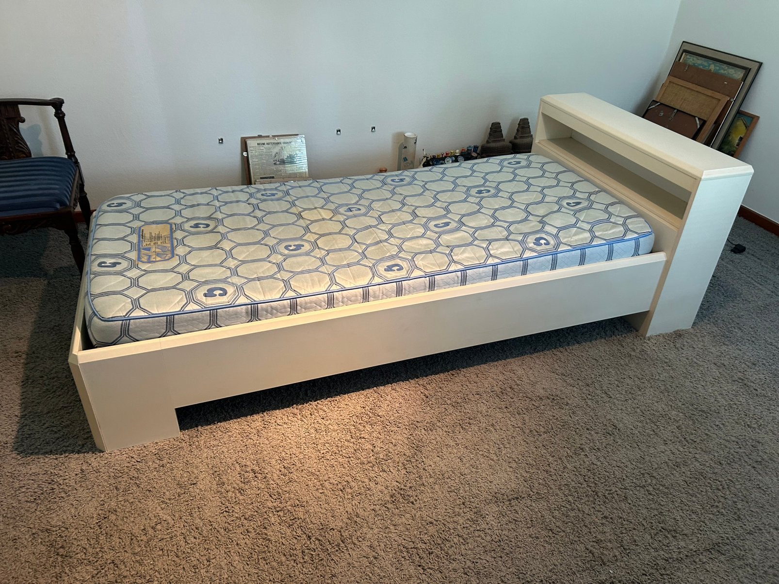 Eenpersoonsbed met ombouw en verlichting, Ophalen, Gebruikt, 90 cm, Eenpersoons