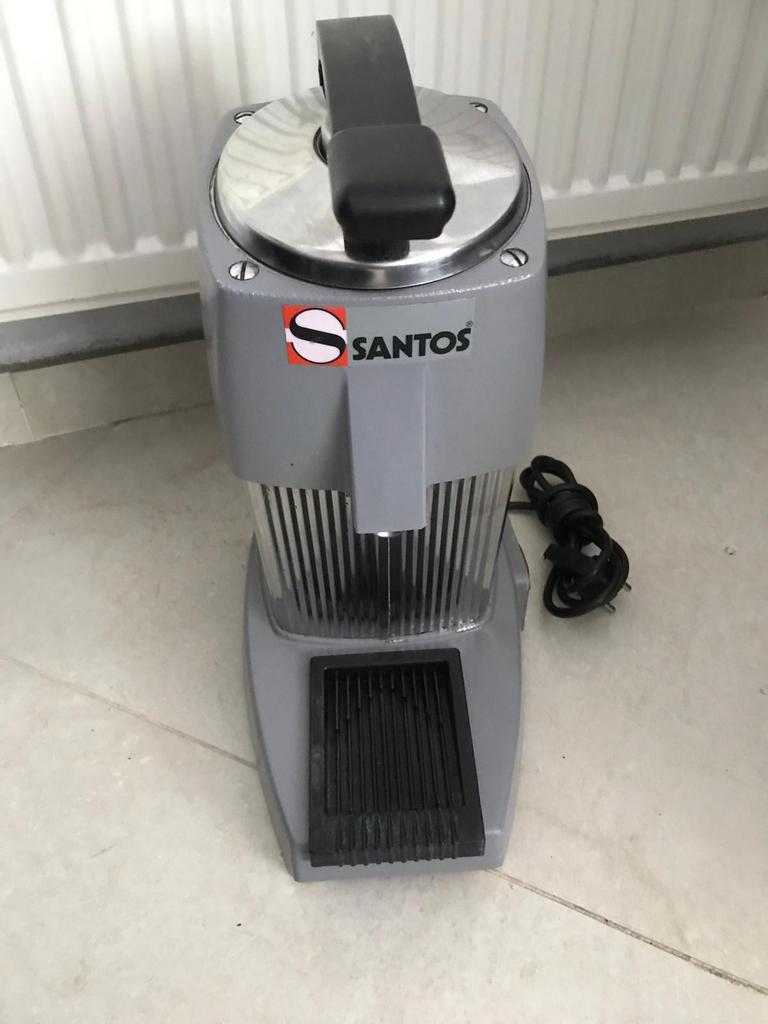 Juicer santos te koop, Witgoed en Apparatuur, Ophalen, Zo goed als nieuw