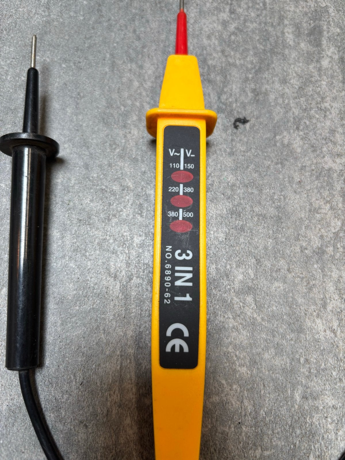 3-in-1 Spanningstester - Voltage Detector, Doe-het-zelf en Verbouw, Ophalen of Verzenden, Zo goed als nieuw, Elektriciteit