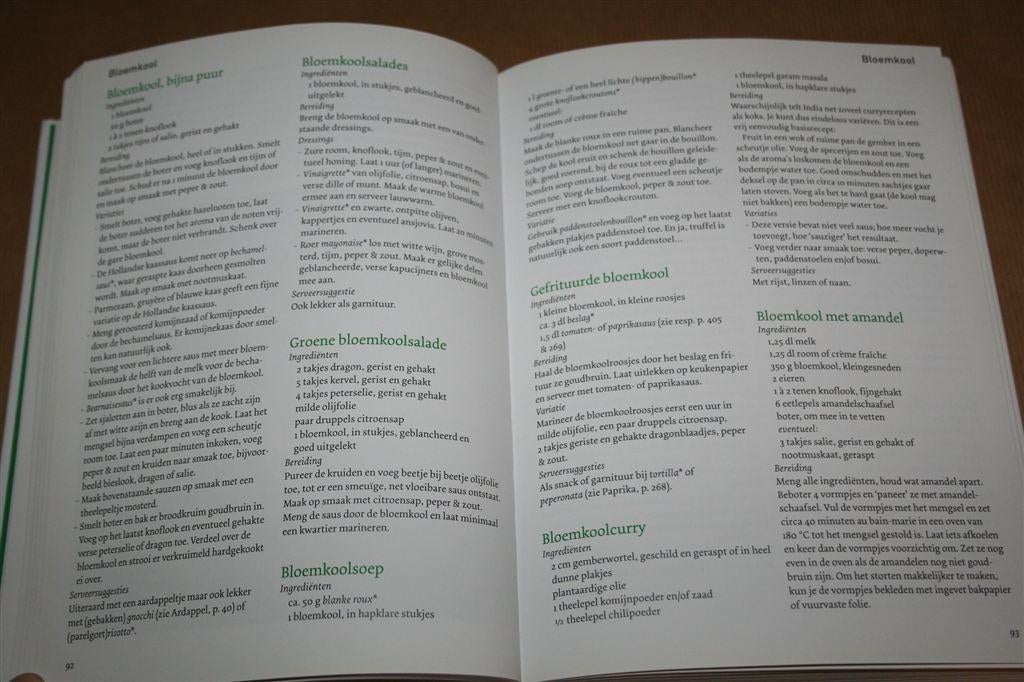 Groentebijbel. Van aardappelpuree tot zuringsoufflé., Ophalen of Verzenden, Zo goed als nieuw, Italië