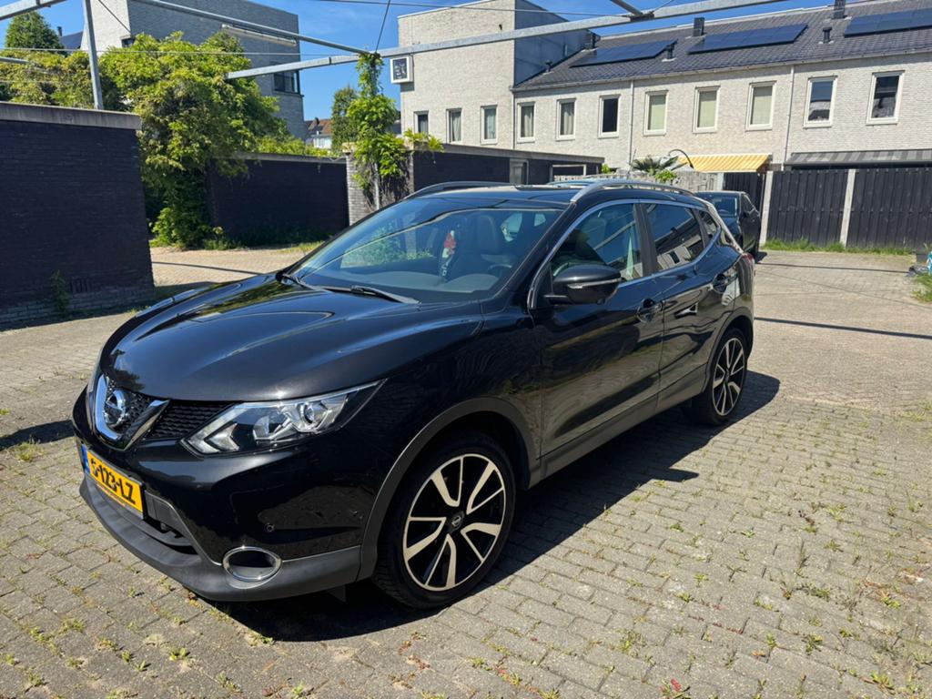 Nissan Qashqai 1.2 Dig-t 85KW 2WD 2014 Zwart, Auto's, Voorwielaandrijving, 4 cilinders, Zwart, 1200 kg