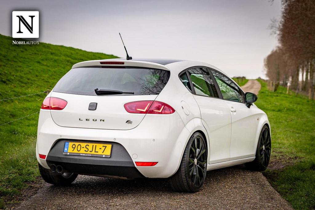 Seat Leon 1.8 TFSI FR | Automaat | Nap | 19 inch | Verlaagd, Auto's, Euro 5, 15 km/l, Gebruikt, 4 cilinders