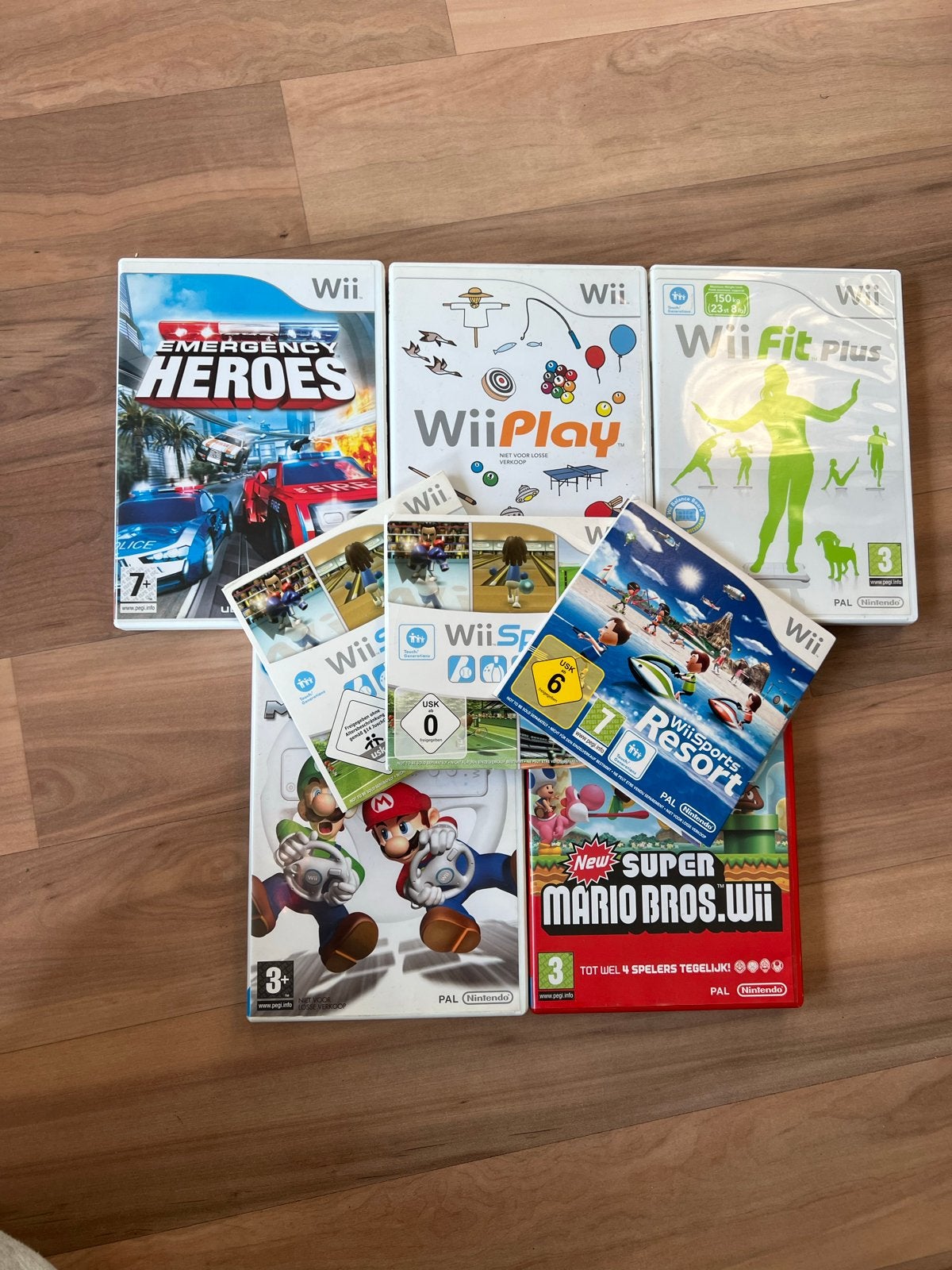 Foto 2 van Wii Console Bundel met Accessoires en Games