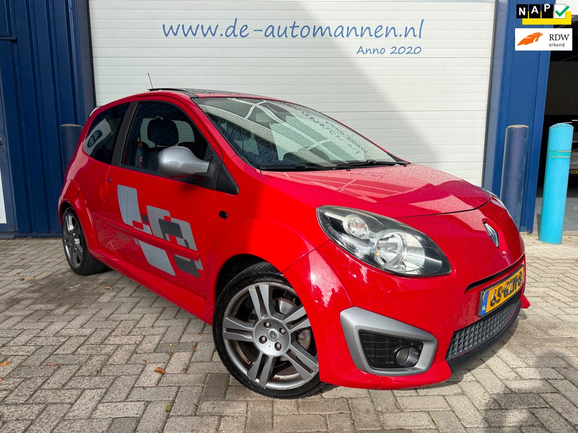 Renault Twingo 1.6 16V RS 133pk / AIRCO / PANORAMA DAK / UNI, Voorwielaandrijving, Zwart, 4 cilinders, 4 stoelen