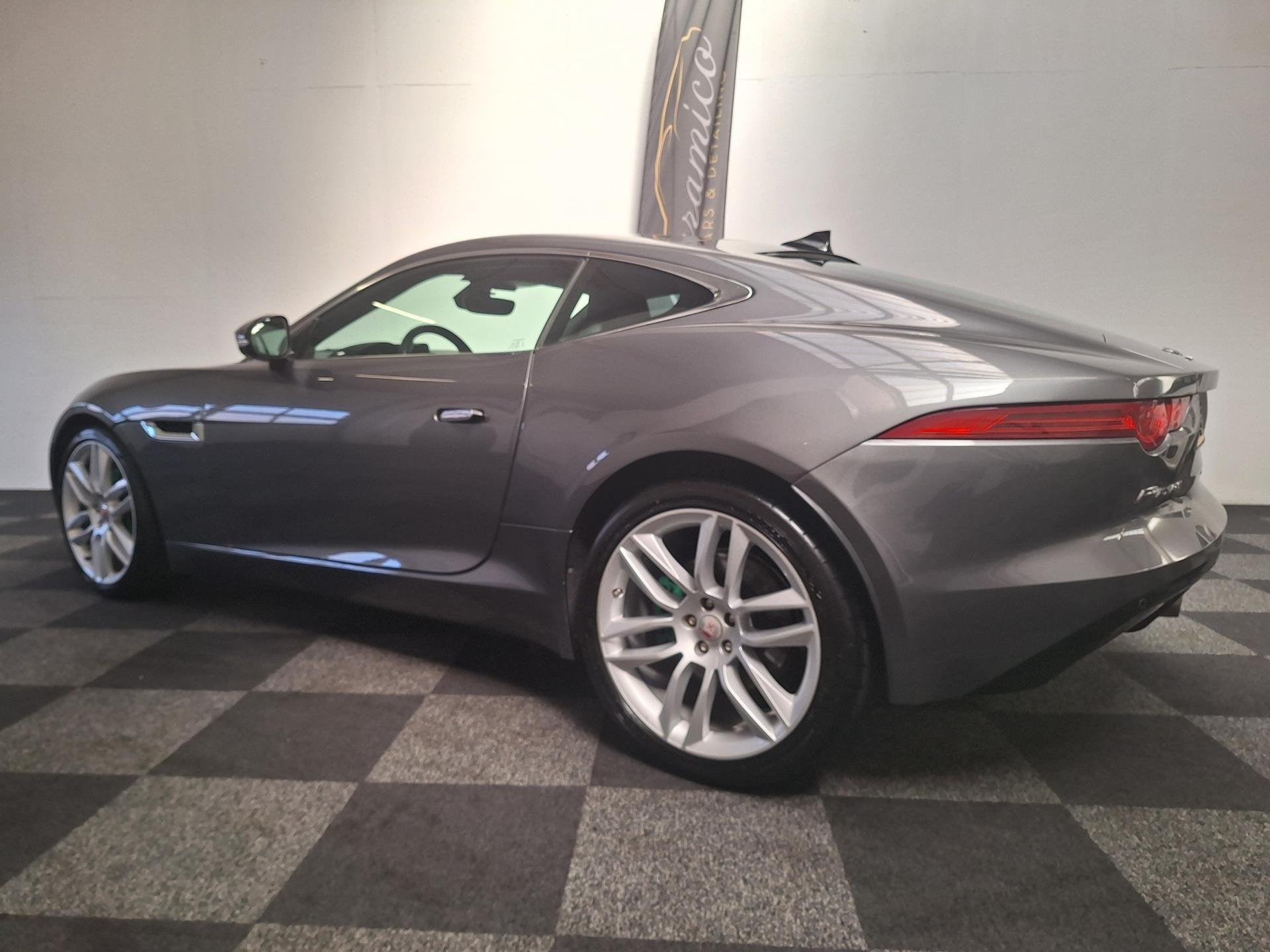 Jaguar F-TYPE 2015. V6 Coupé 400 pk. 2e EIG. 63.000 km., Auto's, Automaat, Achterwielaandrijving, 2995 cc, 340 pk