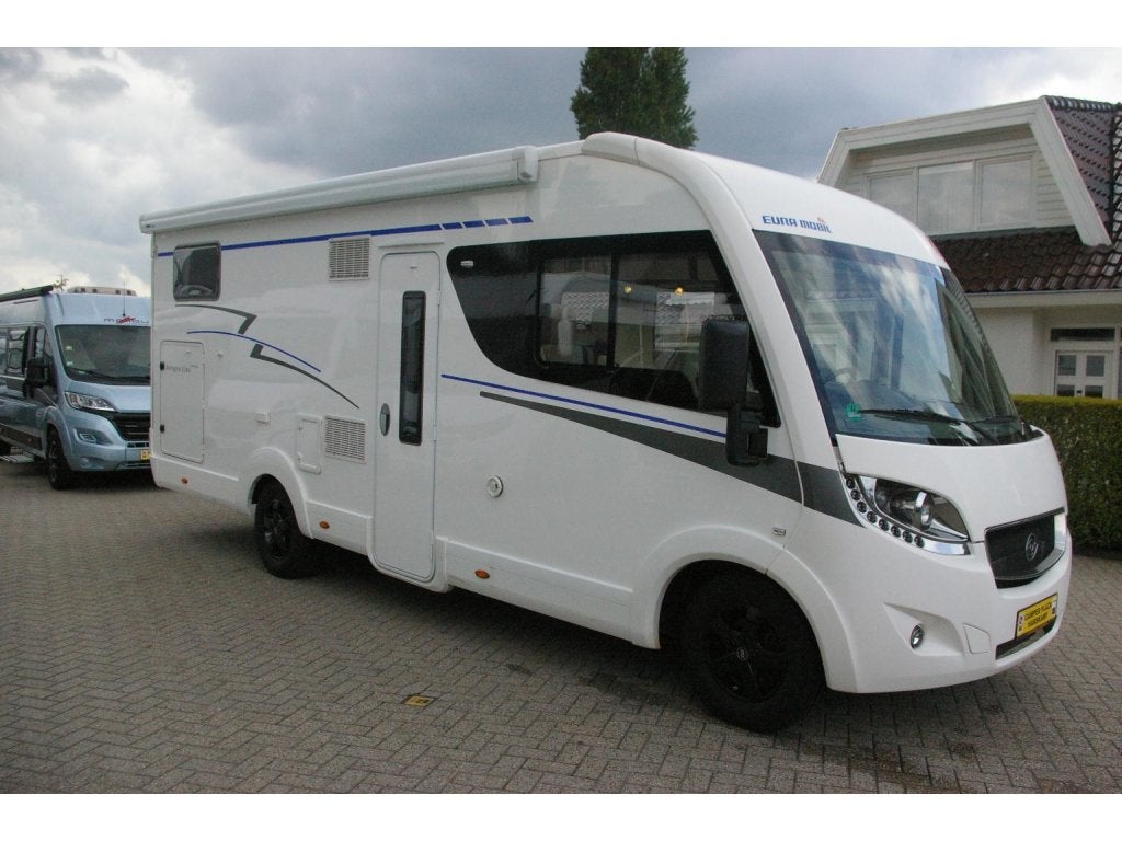 Eura Mobil Integra Line 720 EB Enkele bedden, XXL Garage., Caravans en Kamperen, Campers, Integraal, Fiat, Airbags, Vloeistofverwarming