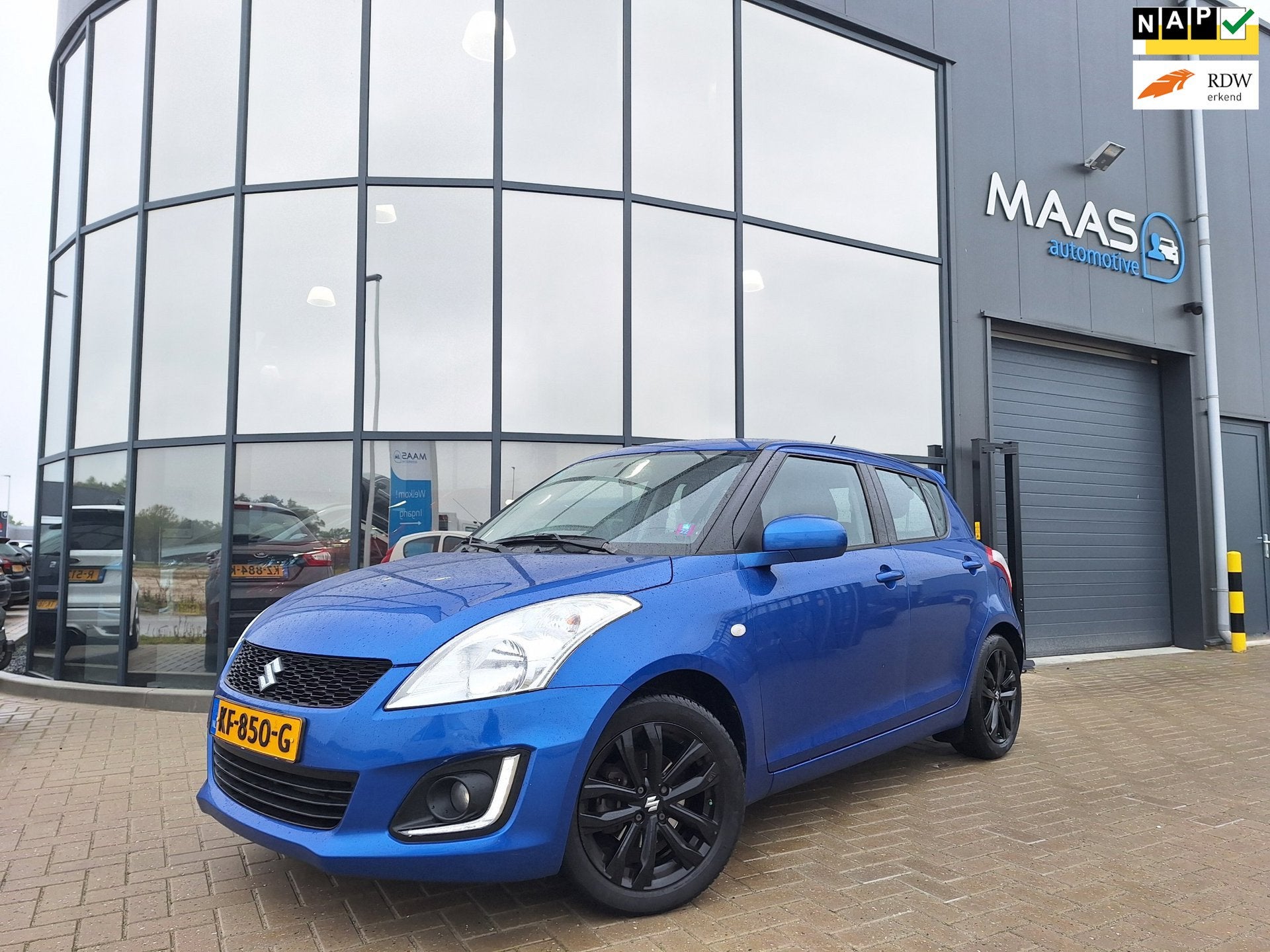 Suzuki Swift 1.2 Bandit EASSS DEALER OH|PDC|STOELV|CRUISE, Auto's, Dealer onderhouden, Stof, Gebruikt, 4 cilinders