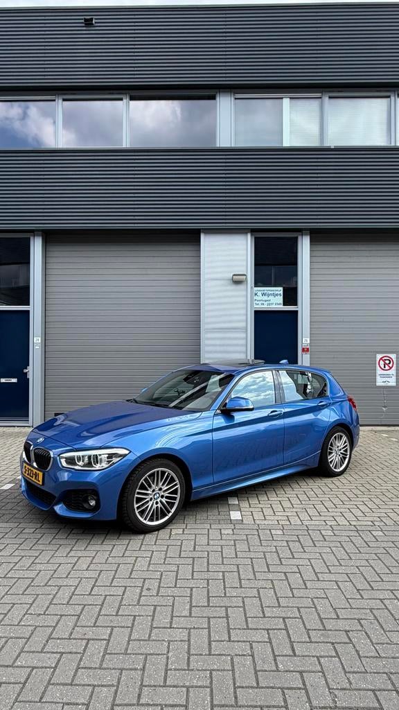 BMW 1-Serie 118d M Sport 150pk 2018 Blauw - Open dak - Full!, Auto's, 1-Serie, Achterwielaandrijving, 1995 cc, 4 cilinders