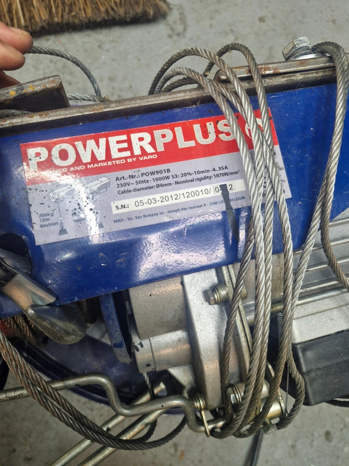 Powerplus POW901B Elektrische takel - 4 stuks, Ophalen, Gebruikt, Elektrisch