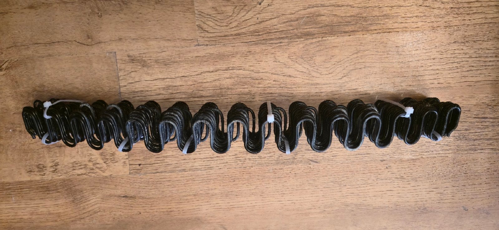 18 stuks Meubelveren, zigzag, nosag veren  59 cm. X 5, cm.
8, Ophalen of Verzenden, Zo goed als nieuw