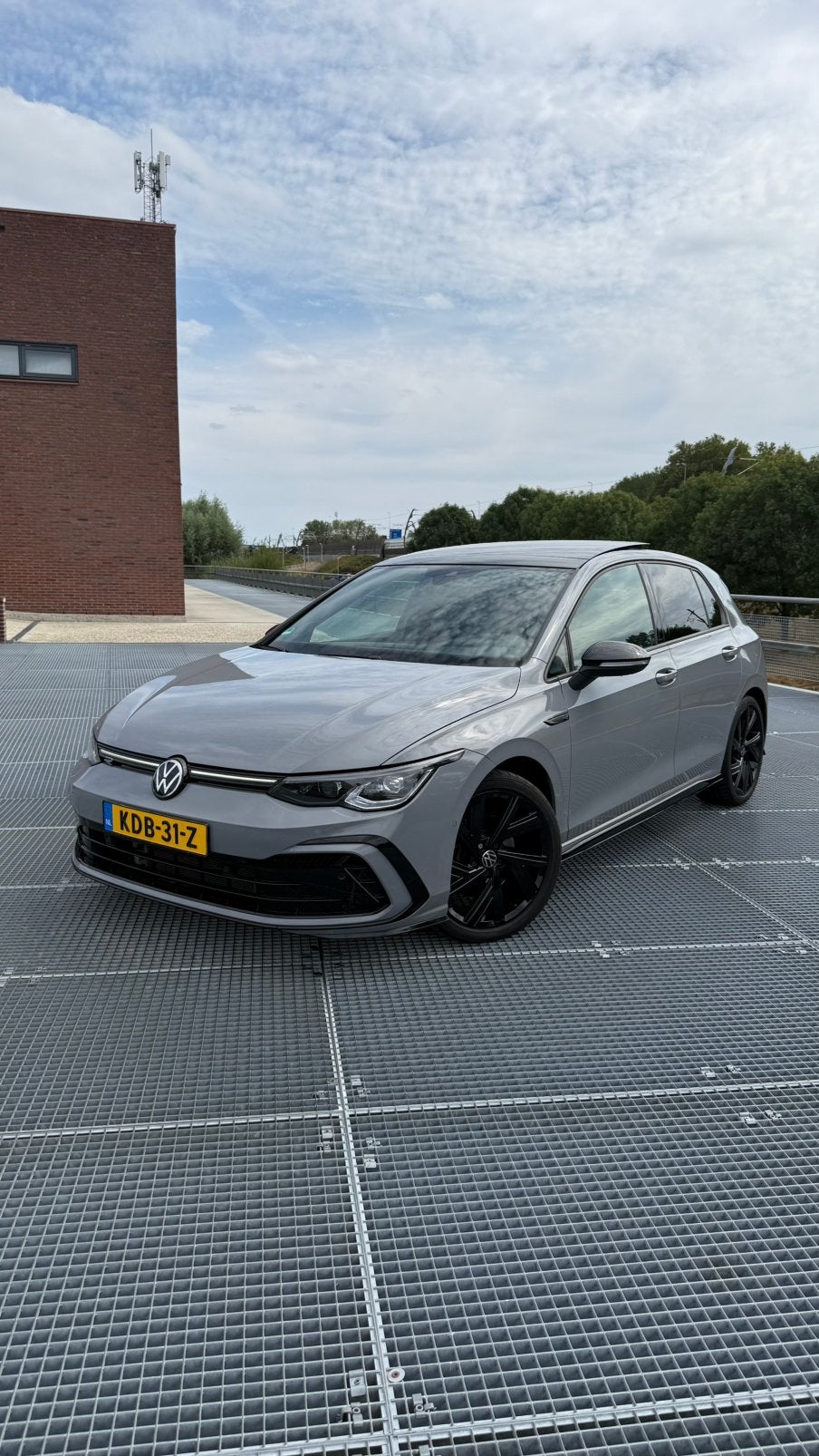 Volkswagen Golf 2.0 TSI 2024 190PK RLINE/PANO/KEYLESS/HUD/HK, 15 km/l, 1984 cc, 710 kg, Hatchback