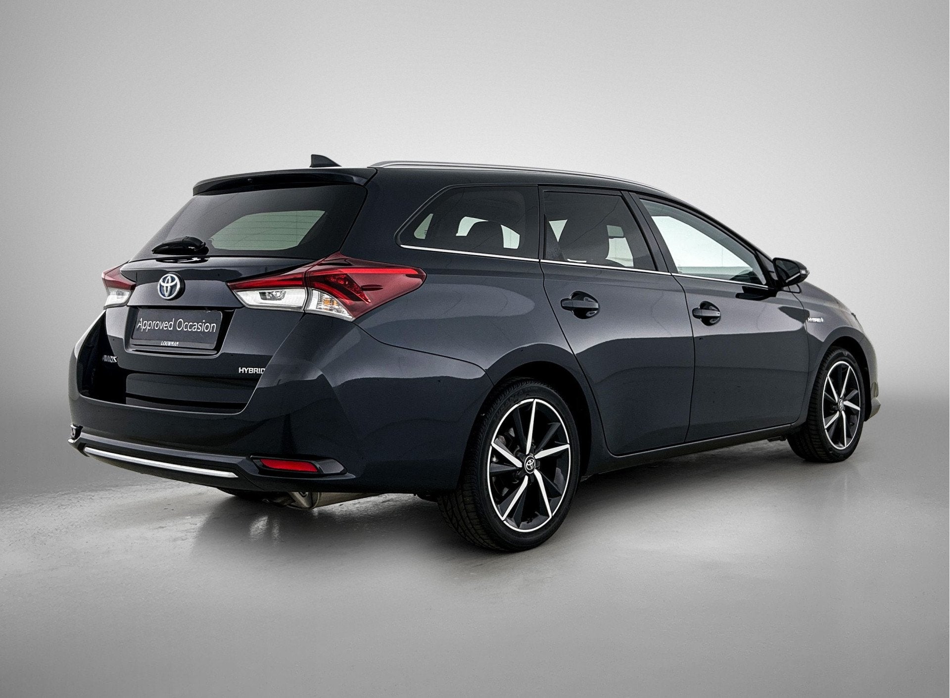 Toyota Auris Touring Sports 1.8 Hybrid Dynamic Ultimate | Pa, Auto's, 136 pk, Gebruikt, Alcantara, Hybride Elektrisch/Benzine