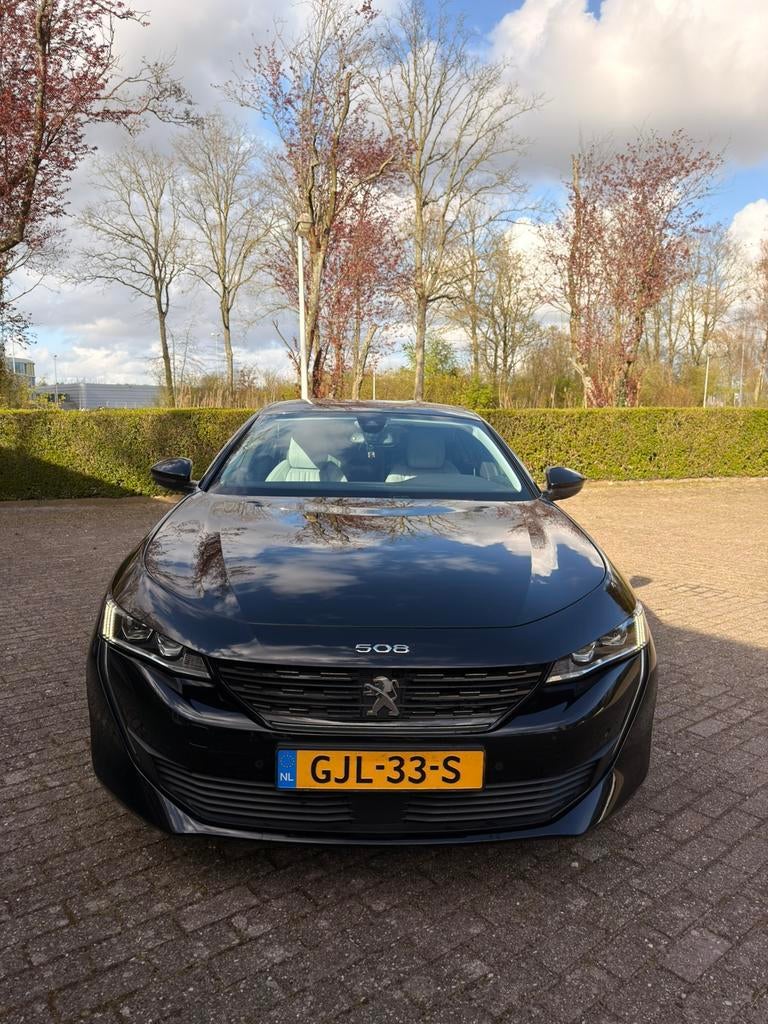 Peugeot 508 1.2 Puretech 131pk S&S Eat8 2021 Zwart, Auto's, Peugeot, Euro 6, 1199 cc, Zwart, Leder