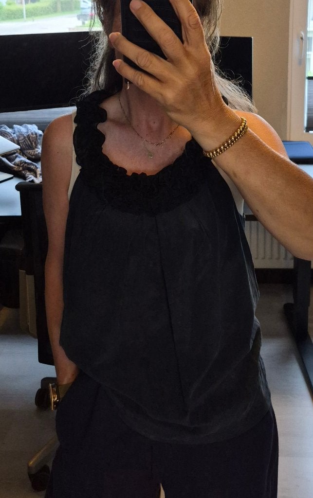 Hele mooie zijden top van Ted Baker, maat 4 = L, Zwart, Maat 42/44 (L), Ophalen of Verzenden, Zo goed als nieuw