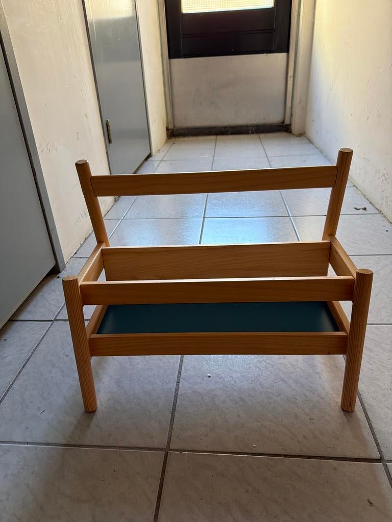 Houten tijdschriftenrek / boekenrek, Ophalen, Gebruikt