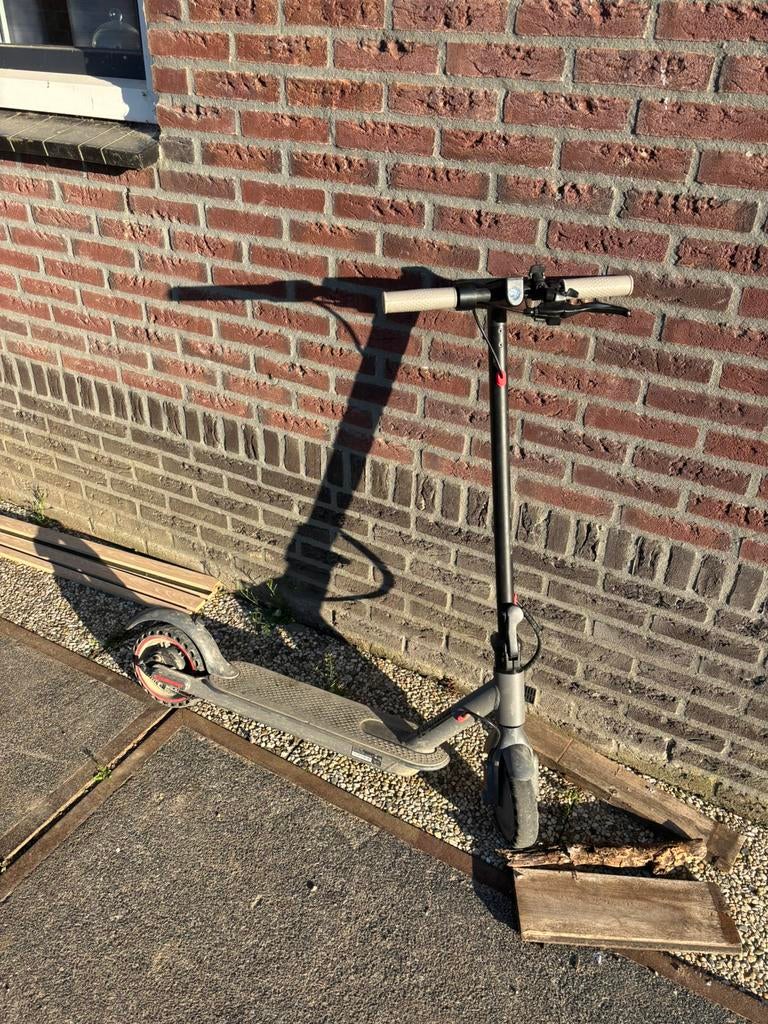 Elektrische step, Fietsen en Brommers, Steps, Ophalen, Zo goed als nieuw, Elektrische step (E-scooter)