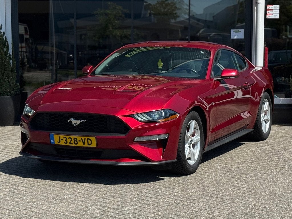 Ford Mustang Fastback 310 PK / Nieuwstaat !, Auto's, Automaat, 309 pk, Achterwielaandrijving, Gebruikt