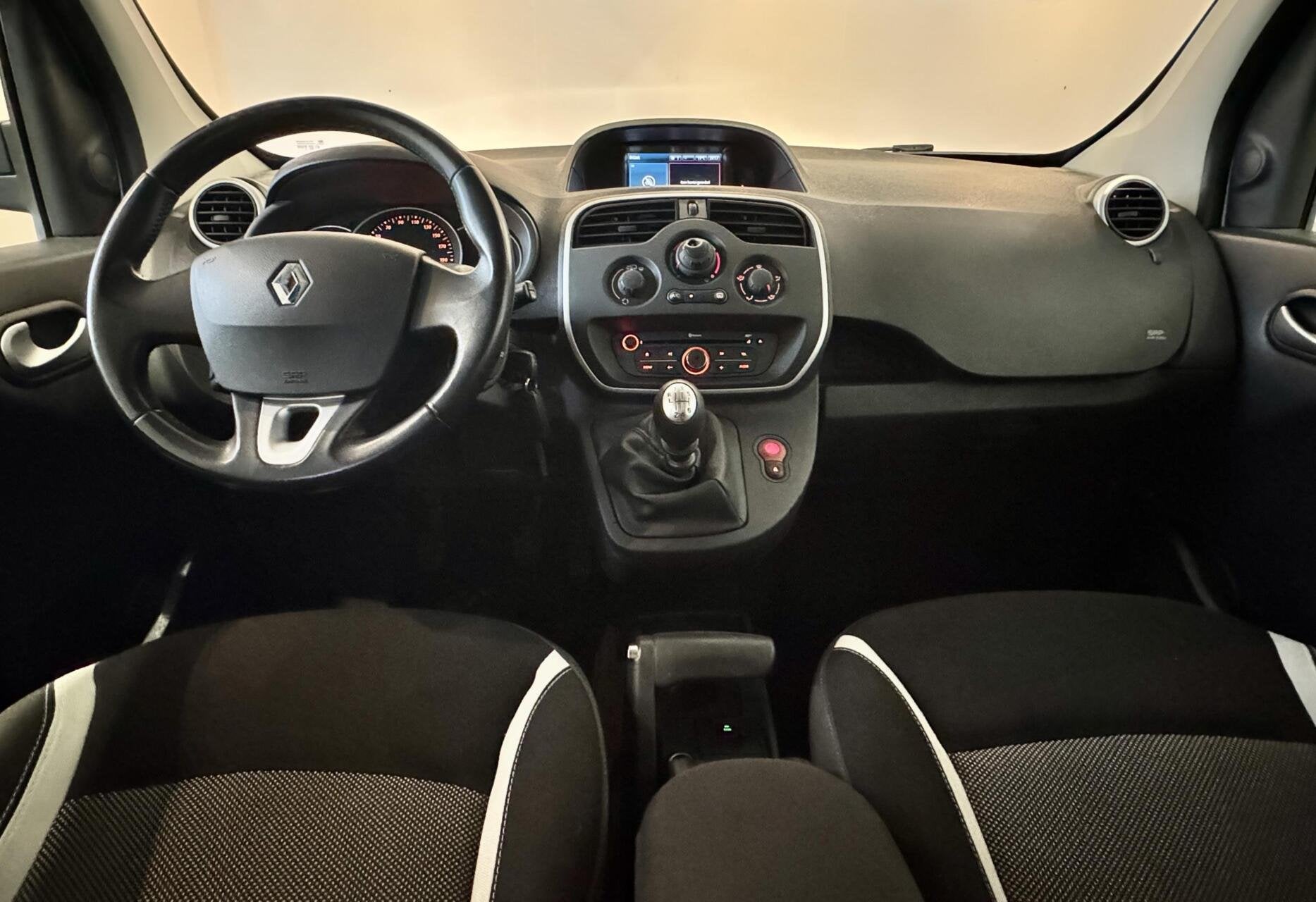 Renault Kangoo Family 1.2 TCe 116pk Limited | RIJKLAAR & NIE, Voorwielaandrijving, Stof, Gebruikt, 4 cilinders
