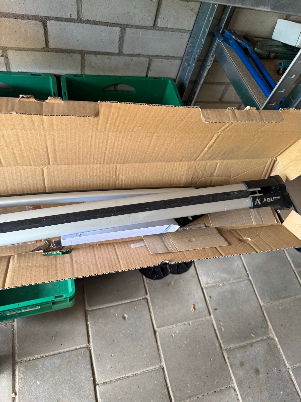 Aguri Prestige II Basic dakdragers, Ophalen, Gebruikt