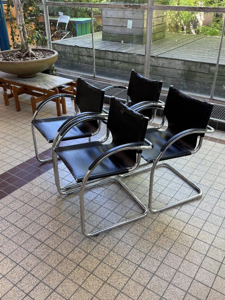 Set van 4 Vintage Buisframe Stoelen – Bauhaus Stijl, Huis en Inrichting, Stoelen, Ophalen, Gebruikt, Zwart, Vier