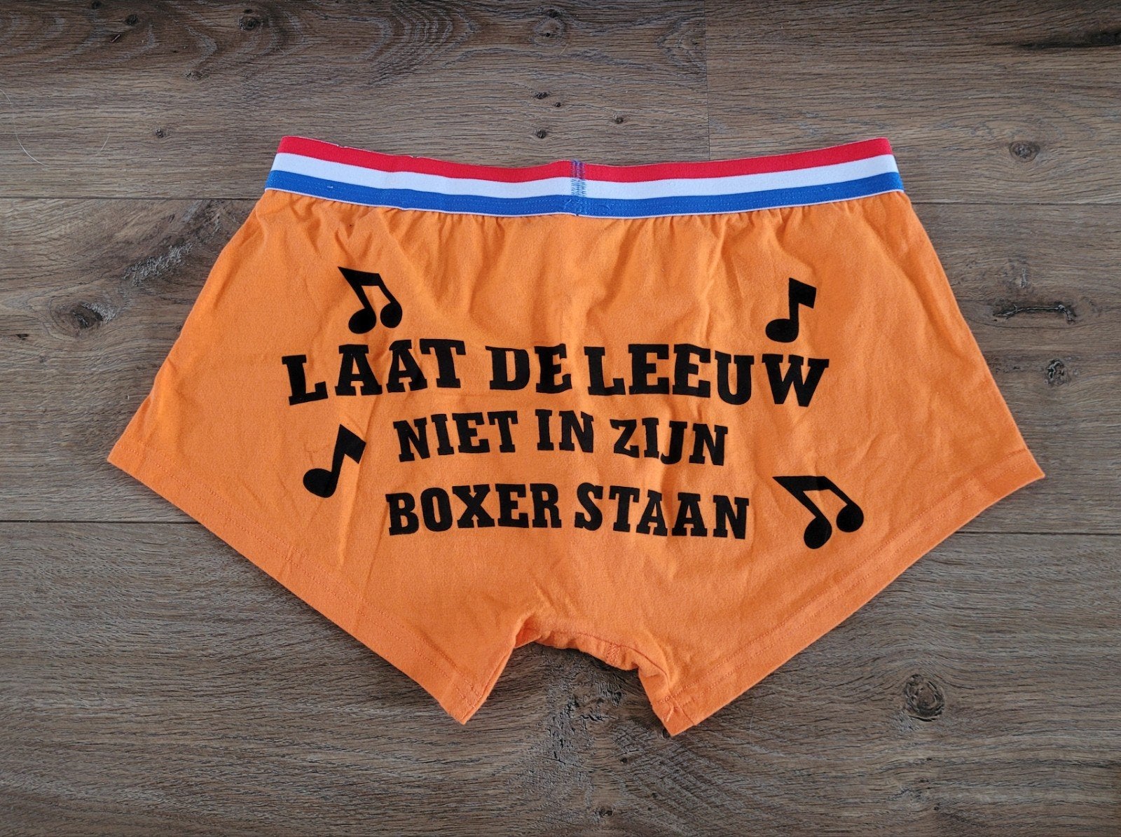 Oranje WK boxer "Laat de leeuw niet ...." maat L, Ophalen of Verzenden, Oranje, Boxer