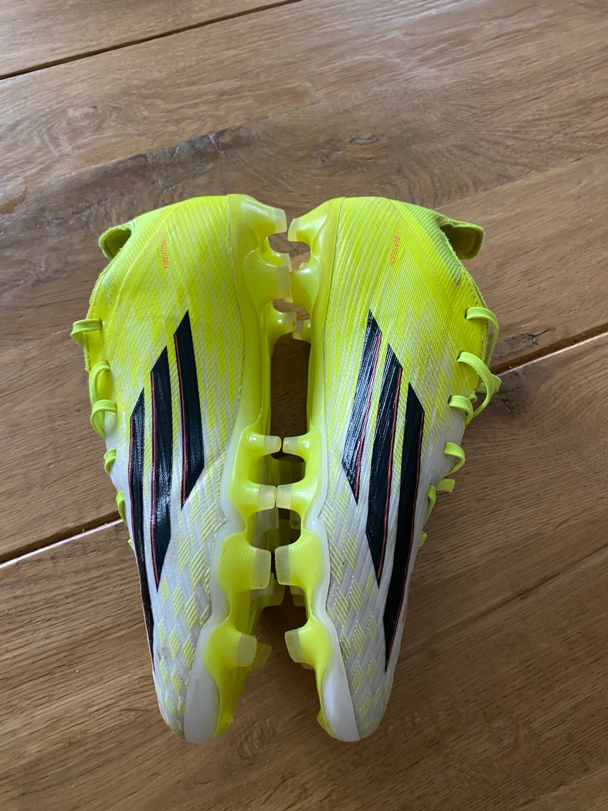 F50 adidas voetbalschoenen, Ophalen of Verzenden, Zo goed als nieuw, Schoenen