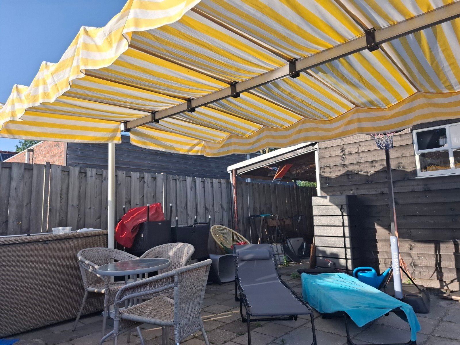 Markies parasol 3.90m x 2.50m - Geel/Wit gestreept, Tuin en Terras, Ophalen
