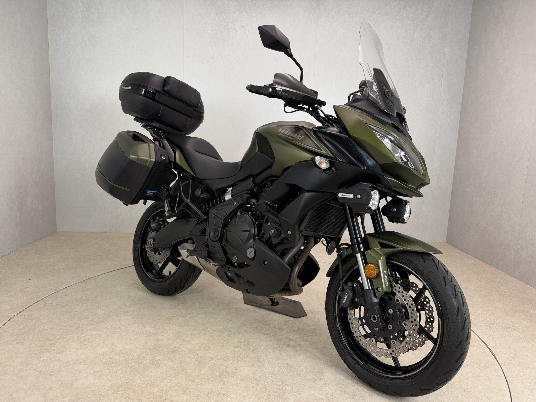 Kawasaki VERSYS 650 GRAND TOURER (bj 2018), Motoren, Info@kawasaki.nl, Toermotor, Jacobus Spijkerdreef 1-3
2132 PZ  Hoofddorp, NL