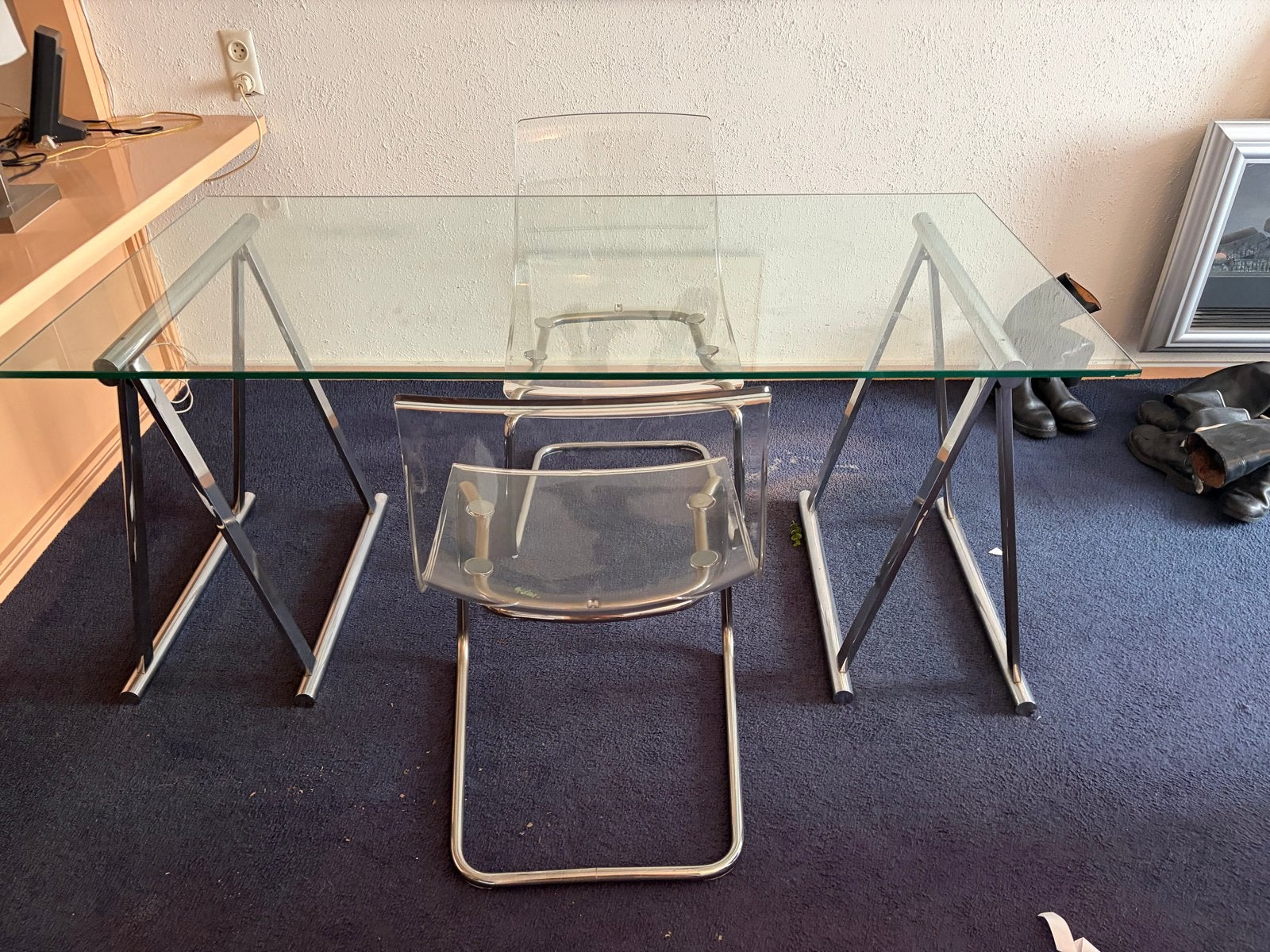 Design glazen tafel met 2 stoelen - Waterlooplein Amsterdam, Huis en Inrichting, Tafels | Eettafels, Ophalen, Gebruikt, Tot twee personen