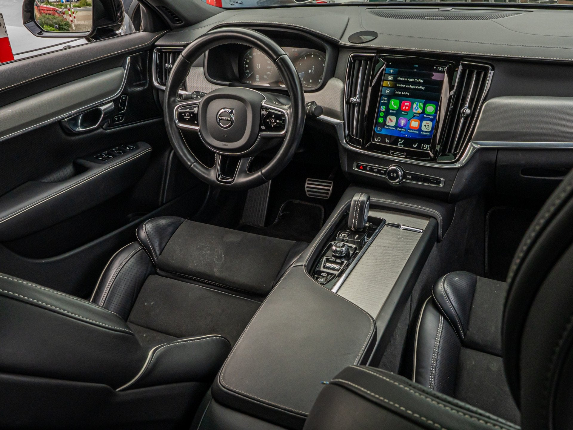 Volvo S90 2.0 B4 PLUS DARK ORG NL SCHUIFDAK CAMERA HARMANKAR, Auto's, Dealer onderhouden, Gebruikt, Euro 6, 4 cilinders