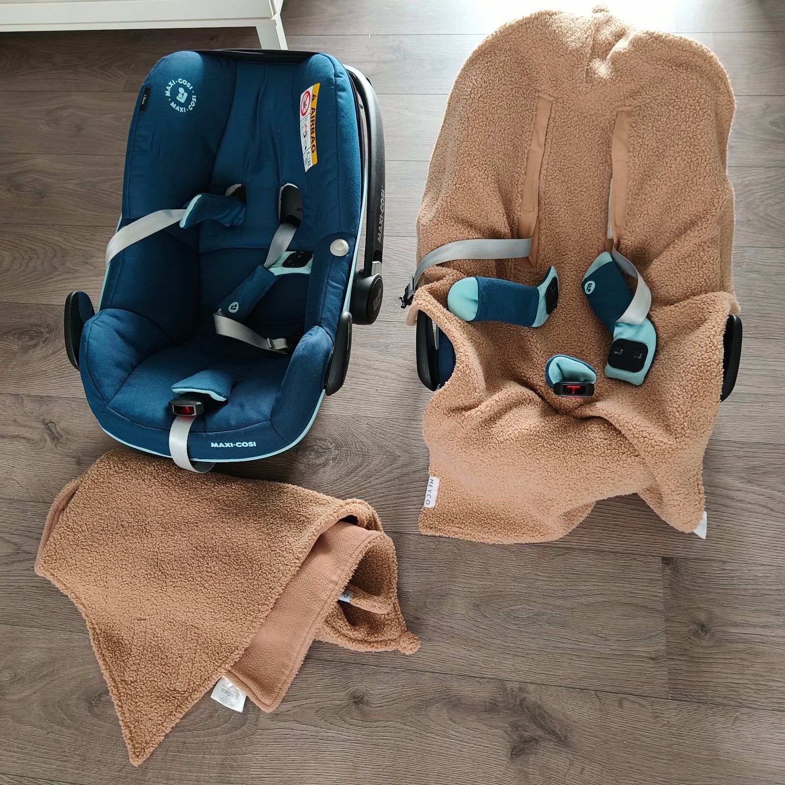 Maxi-Cosi Pebble Pro I-size 2 stuk, Ophalen, Zo goed als nieuw, Kleding