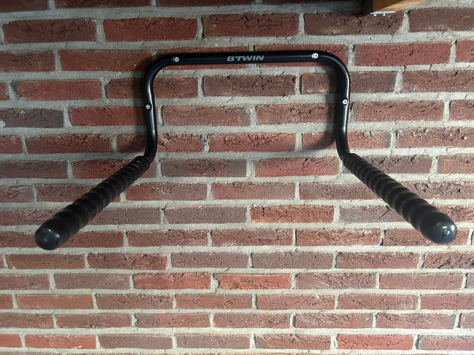 Fietsendrager wand, Ophalen, Zo goed als nieuw