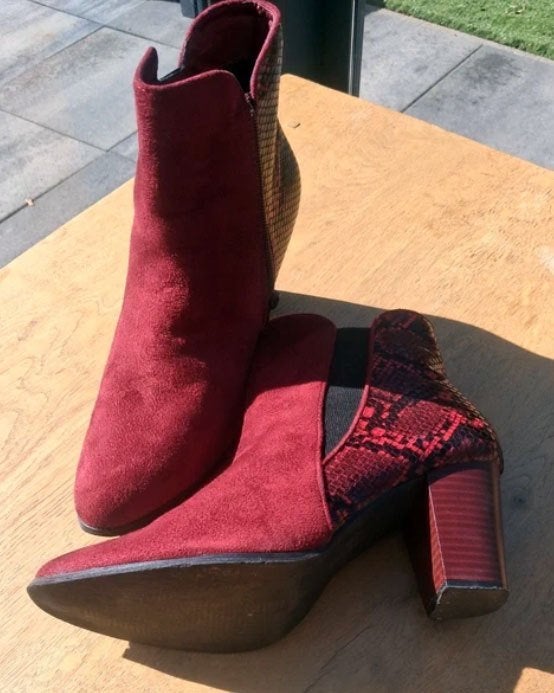 Enkellaarsjes Rood, Just me, Ophalen of Verzenden, Gedragen, Rood