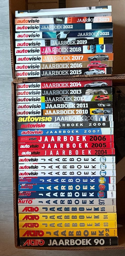 32 Autovisie jaarboeken, Ophalen, Zo goed als nieuw, Algemeen