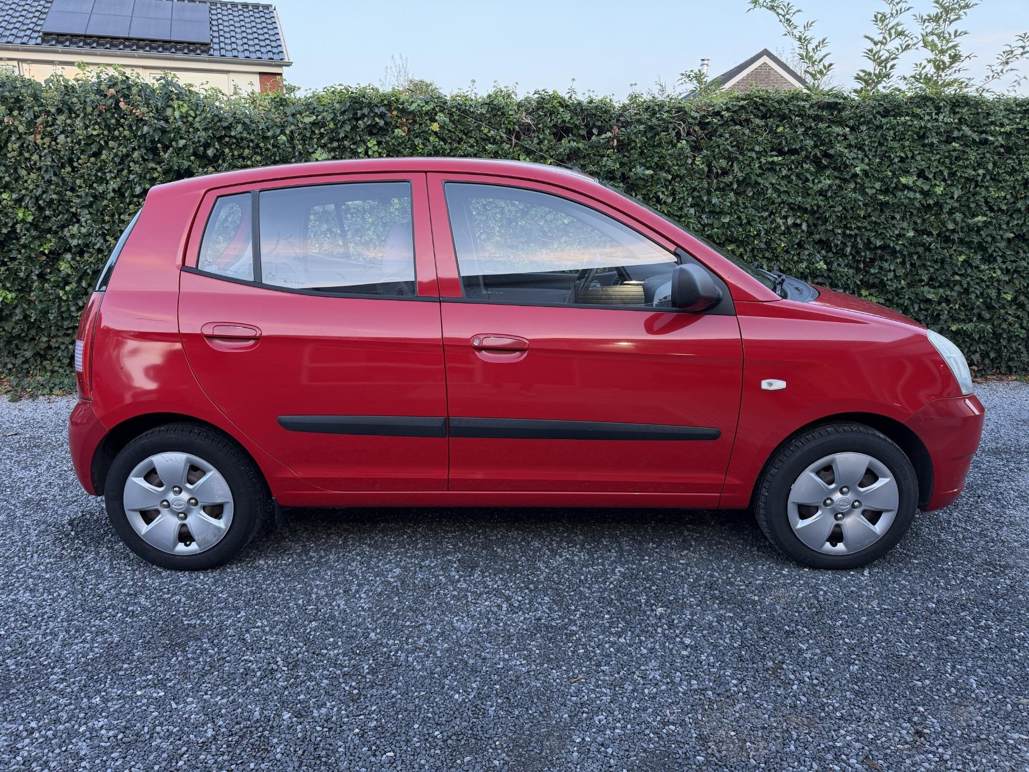 Kia Picanto 1.0 Light | Stuurbekrachtiging | Radio / CD | AP, Voorwielaandrijving, Stof, 4 cilinders, 61 pk