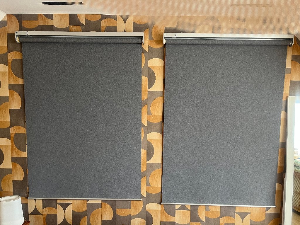 IKEA FYRTUR elektrisch rolgordijn 100 cm breed, Overige materialen, Ophalen of Verzenden, Zo goed als nieuw, Rolgordijn