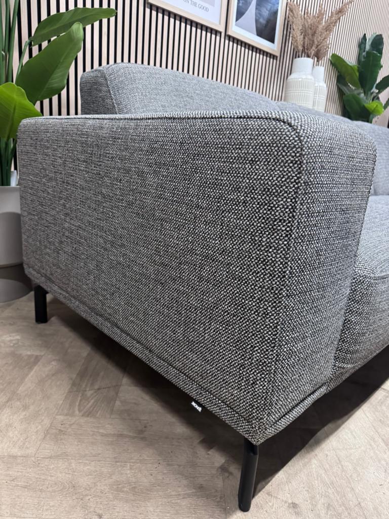 ZGAN Montel Viano Hoekbank - Grijs - 270 x 230, 250 tot 300 cm, Montel viano design hoekbank grijs stof kwaliteit modern, -, -