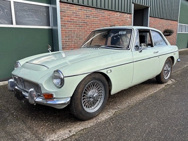 MG C MGC Coupe 6 Cylinder Matching Overdrive 1969 Original, Zwart, Wit, Handgeschakeld, Particulier