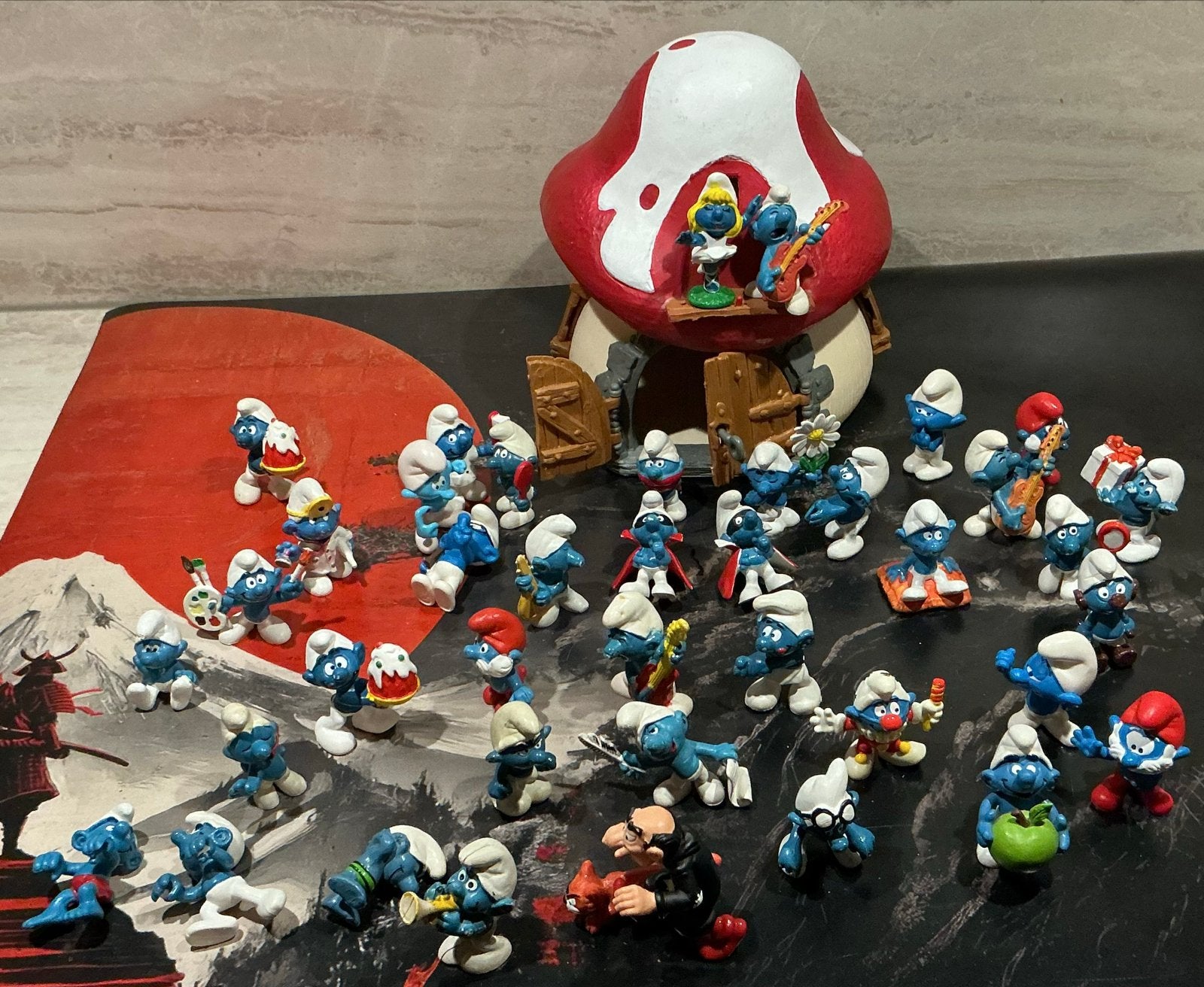 Grote Smurfen collectie met huisje en Gargamel 70/80 e Jaren, Verzamelen, Verzenden, Gebruikt, Verschillende Smurfen, Poppetje, Figuurtje of Knuffel