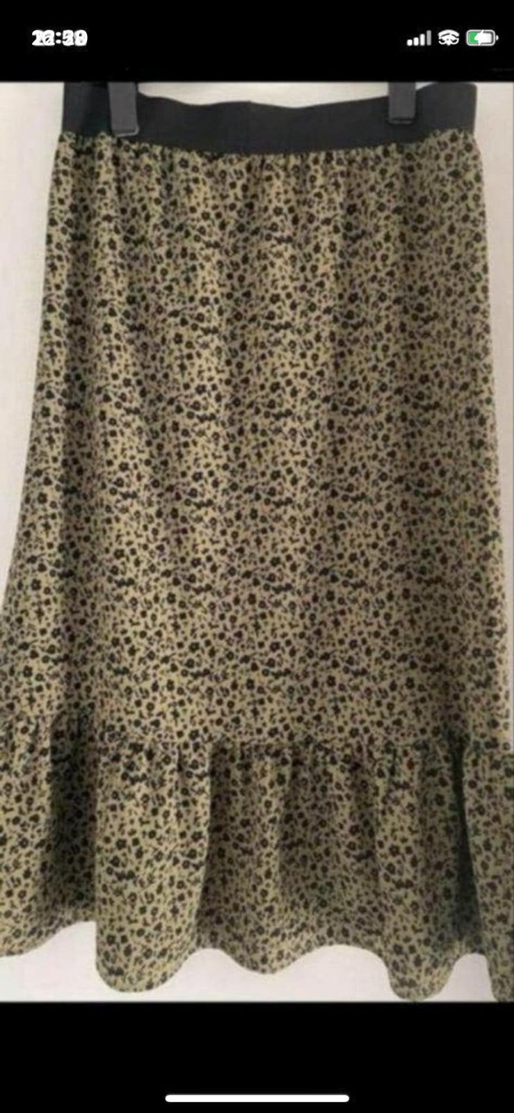 Zomerse bloemenprint rok met ruches maat m, Kleding | Dames, Beige, Zo goed als nieuw, Onder de knie, Ophalen