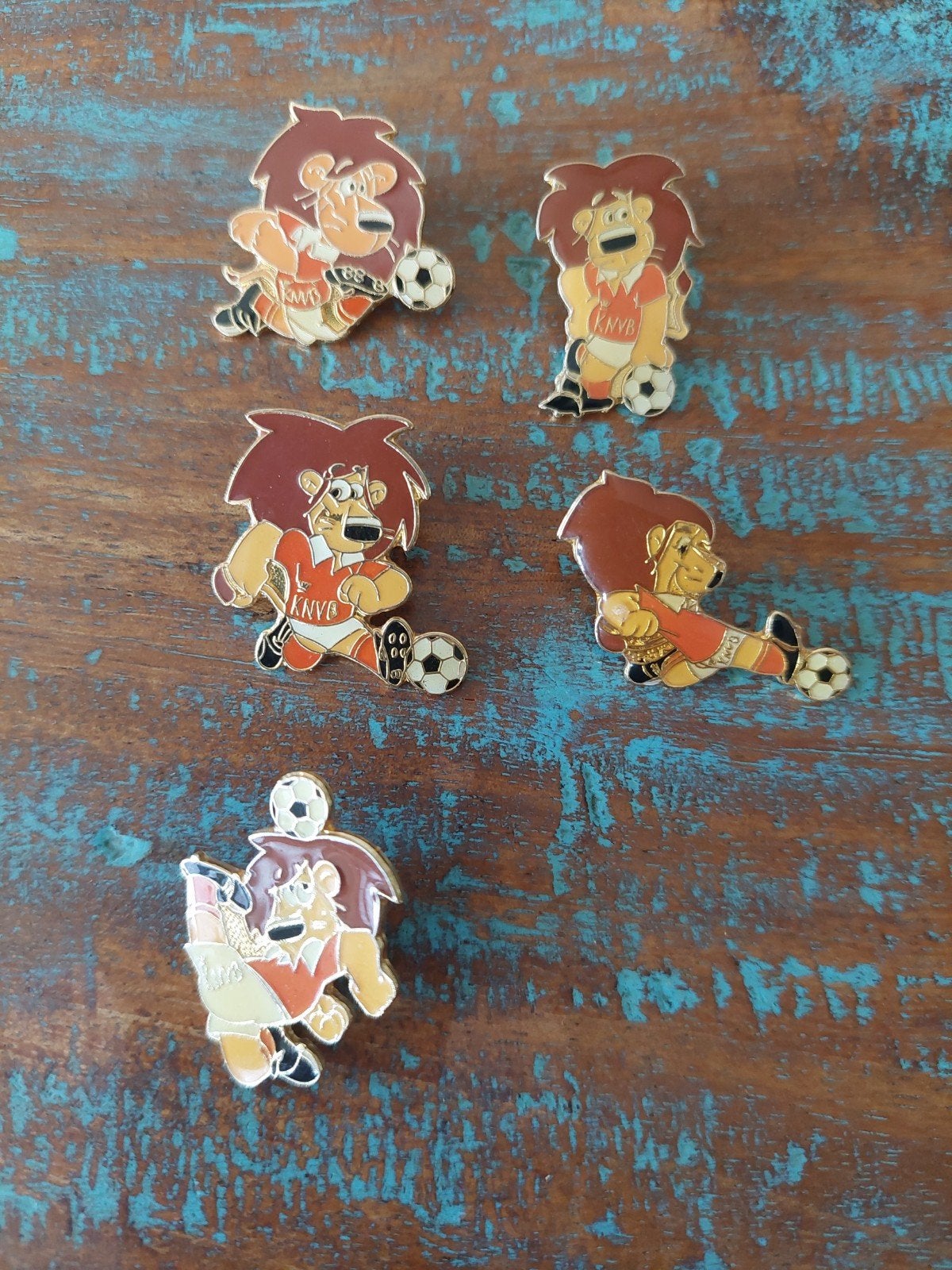 5 KNVB Leeuw Pins - Voetbal Oranje Leeuw, Ophalen of Verzenden