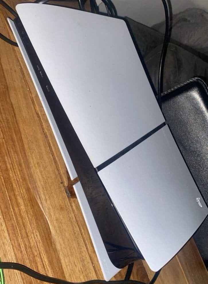 (Mag zsm weg) Playstation 5 + 2 controllers, Spelcomputers en Games, Spelcomputers | Sony PlayStation 5, Ophalen of Verzenden