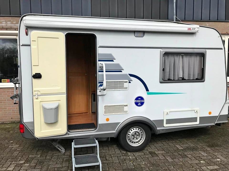 Eriba Nova 390 - Compacte en complete caravan, Caravans en Kamperen, Caravans, Luifel, Rondzit, Particulier, 2 aparte bedden