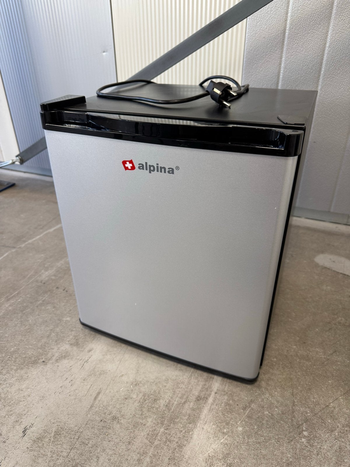 Mini Koelkast alpina camping koelkast, Ophalen, Zonder vriesvak, Minder dan 45 cm, Minder dan 85 cm